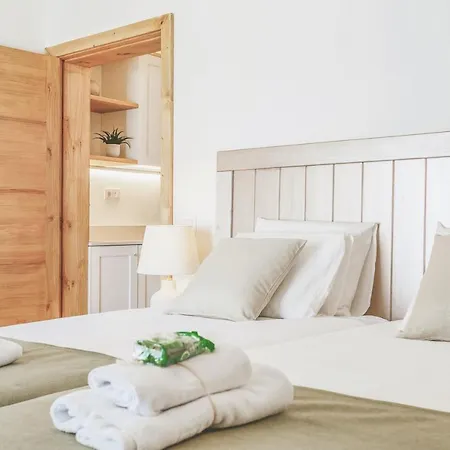 Boutique By Lanzarote Retreats - Private Pool - 1 Min Walk To Sea Pool Villa Charco del Palo