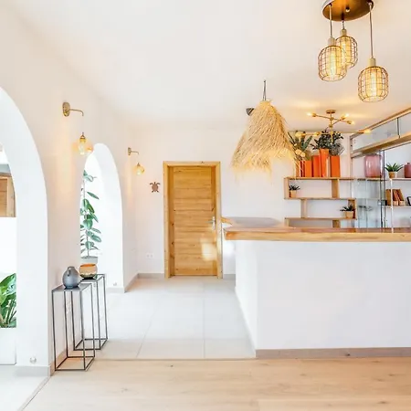 Boutique By Lanzarote Retreats - Private Pool - 1 Min Walk To Sea Pool Villa Charco del Palo