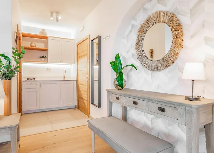 Boutique By Lanzarote Retreats - Private Pool - 1 Min Walk To Sea Pool Villa