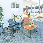 Boutique By Lanzarote Retreats - Private Pool - 1 Min Walk To Sea Pool Вилла