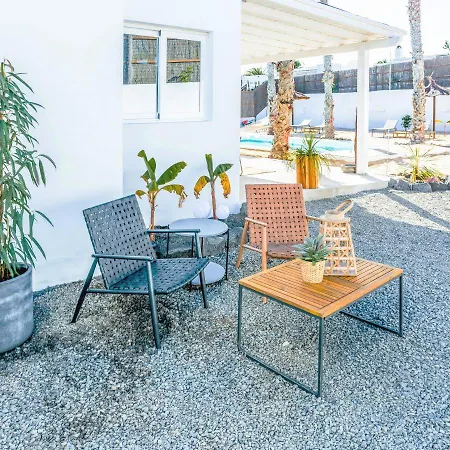 Boutique By Lanzarote Retreats - Private Pool - 1 Min Walk To Sea Pool Βίλα