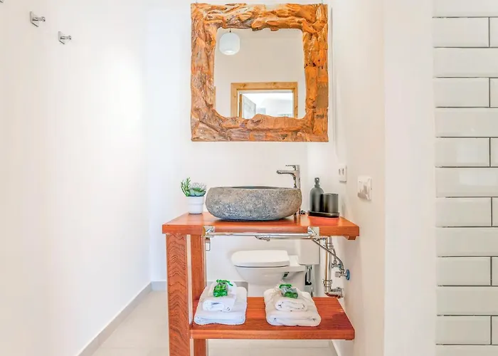 Вилла Boutique By Lanzarote Retreats - Private Pool - 1 Min Walk To Sea Pool *