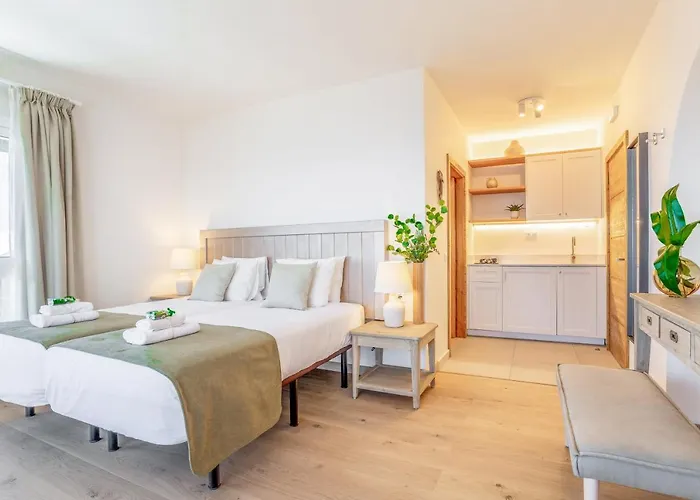 Вилла Boutique By Lanzarote Retreats - Private Pool - 1 Min Walk To Sea Pool *