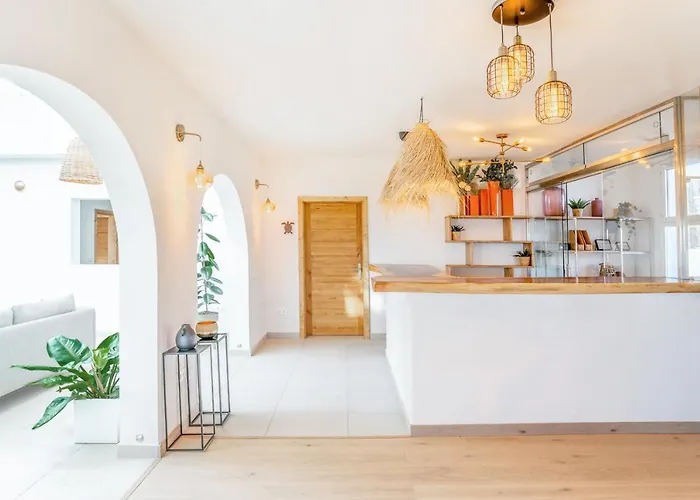 Boutique By Lanzarote Retreats - Private Pool - 1 Min Walk To Sea Pool Villa Charco del Palo